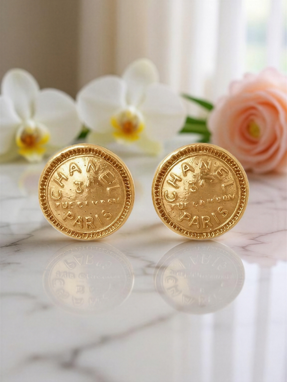 CHANEL Gold Coin Button Stud EarringsVintage Chanel 31 Rue Cambon 24K Gold Plate